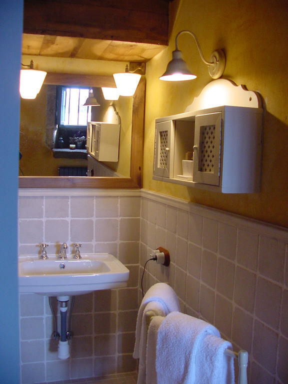 Casa Do Castelo De Andrade Guest House Пуентедеуме Стая снимка